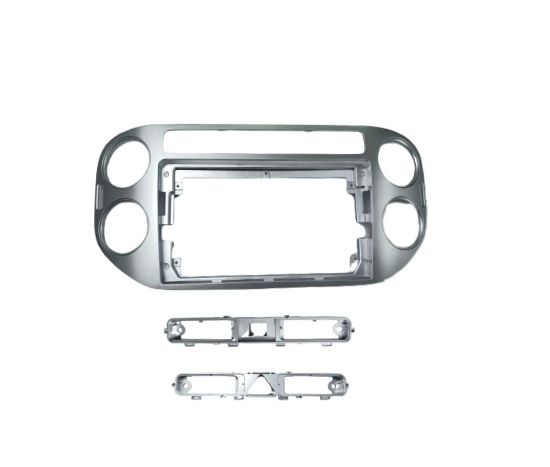 MOLDURA 9" VW TIGUAN 2009 - 2011 COM BOTAO DE ALERTA TRIANGULAR 27MM PRATA AIKON